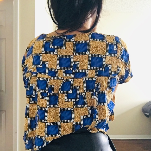 🏵Vintage🏵 Animal Print Crop Top - Picture 3 of 6